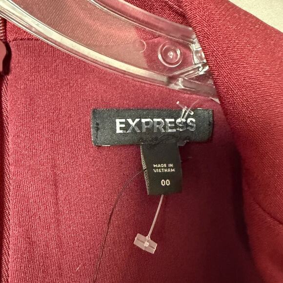 Express sz 00 Burgundy red deep plunge party jumpsuit - Picture 5 of 11